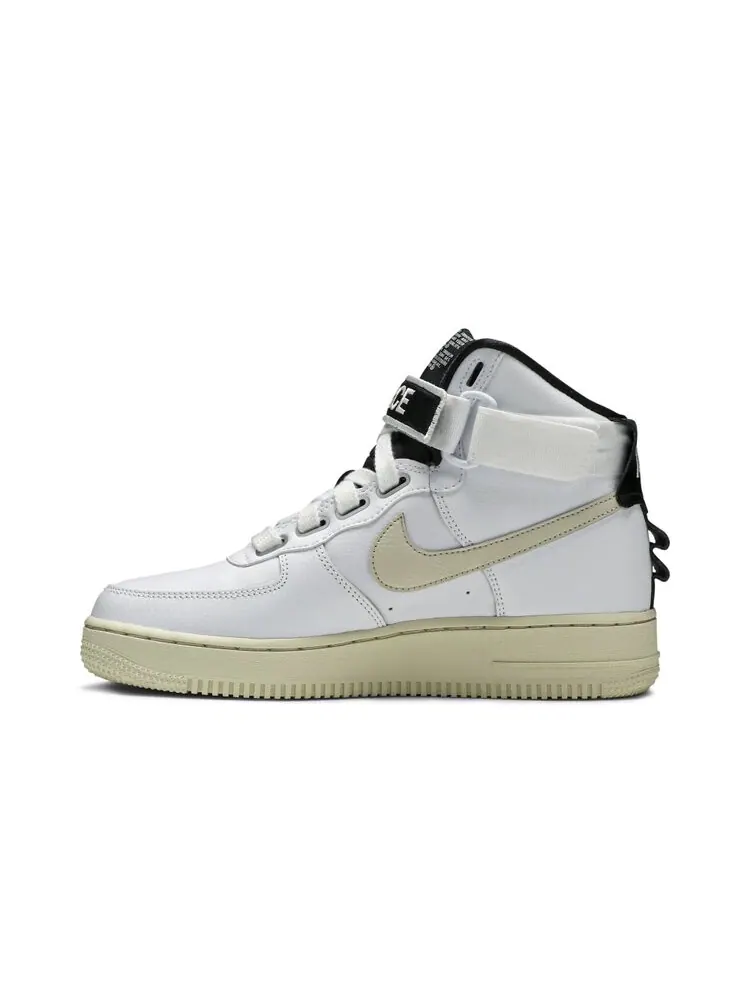 Кроссовки Nike Wmns Air Force 1 High Utility 'White' — изображение 3 из 4, белый