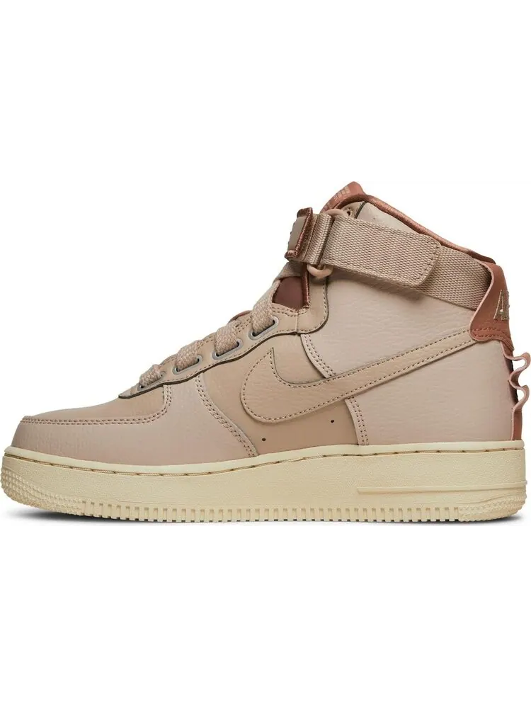 Кроссовки Nike Wmns Air Force 1 High Utility 'Pink' — изображение 3 из 8, розовый