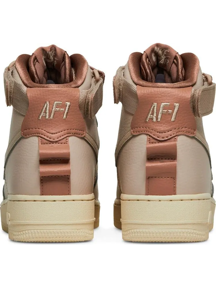 Кроссовки Nike Wmns Air Force 1 High Utility 'Pink' — изображение 6 из 8, розовый