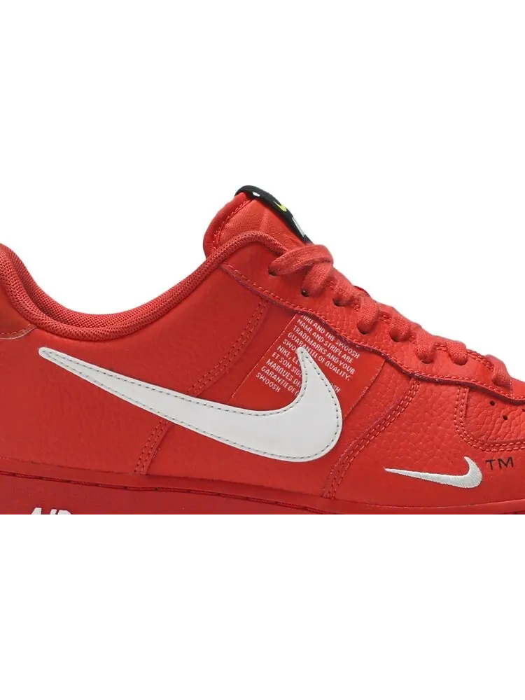 Кроссовки Nike Air Force 1 '07 LV8 'Overbranding' — изображение 2 из 8, оранжевый