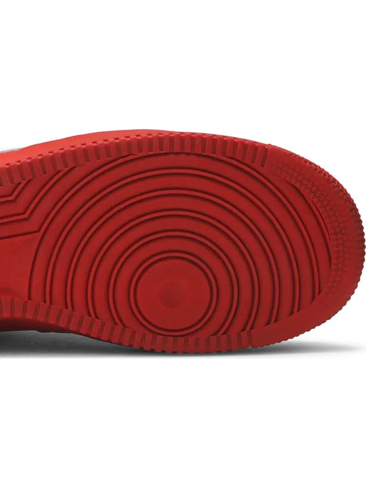 Кроссовки Nike Air Force 1 '07 LV8 'Overbranding' — изображение 5 из 8, оранжевый