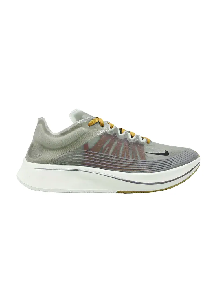 Кроссовки Nike Zoom Fly SP 'Peat Moss' — изображение 1 из 1, серый