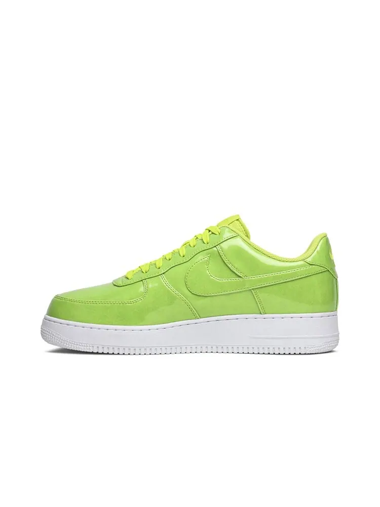 Кроссовки Nike Air Force 1 '07 LV8 UV 'Cyber' — изображение 3 из 4, зеленый