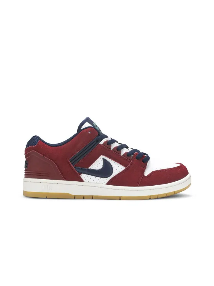 Кроссовки Air Force 2 Low SB 'Team Red Obsidian' — изображение 1 из 8, красный