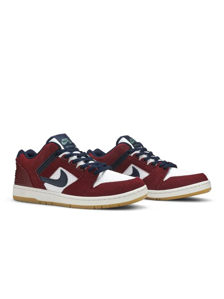 Кроссовки Air Force 2 Low SB 'Team Red Obsidian' — изображение 8 из 8, красный