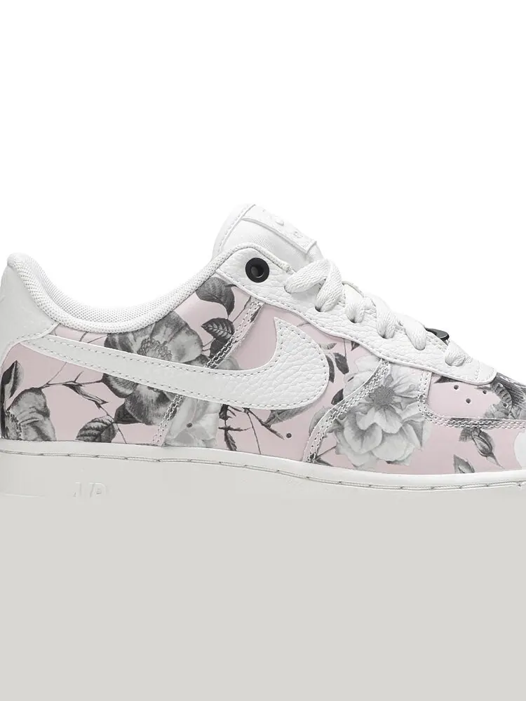 Кроссовки Nike Wmns Air Force 1 Low 'Floral Rose' — изображение 2 из 8, розовый