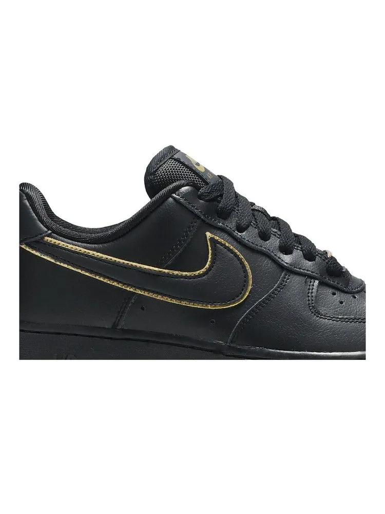 Кроссовки Nike Wmns Air Force 1 Low '07 Essential 'Black Gold Swoosh' — изображение 3 из 9