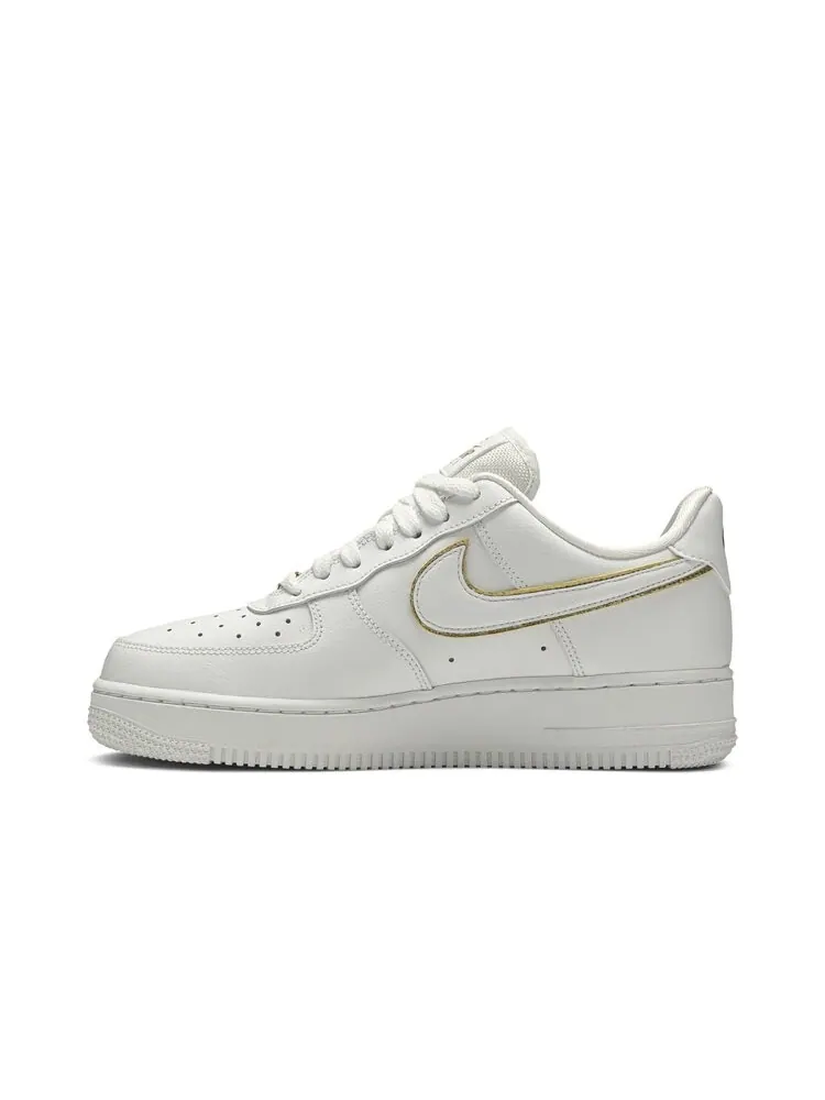 Кроссовки Nike Wmns Air Force 1 07 ESS — изображение 3 из 4, белый