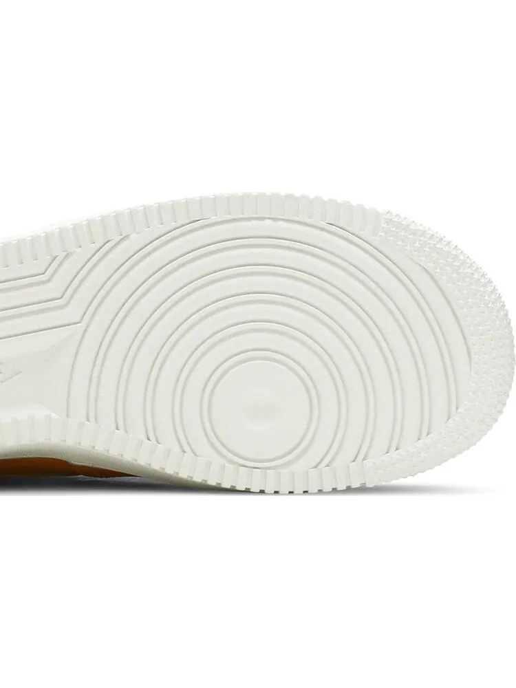Кроссовки Nike Wmns Air Force 1 Low '07 Essential 'Orange Peel' — изображение 5 из 8, оранжевый