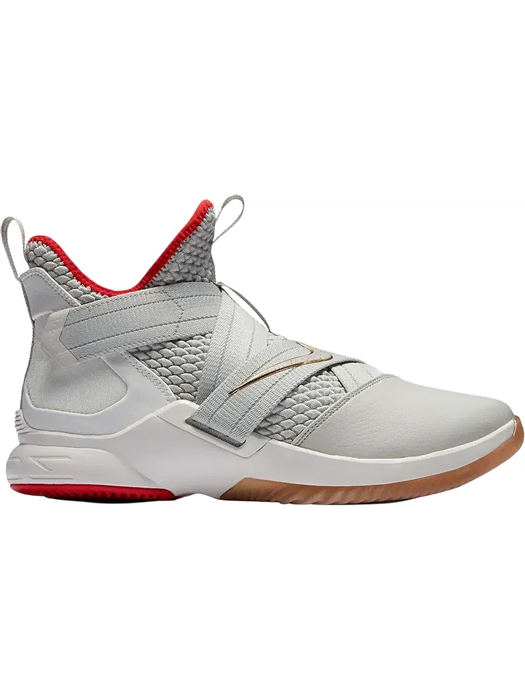 Кроссовки Nike LeBron Soldier 12 'Light Bone' — изображение 1 из 1, серебряный