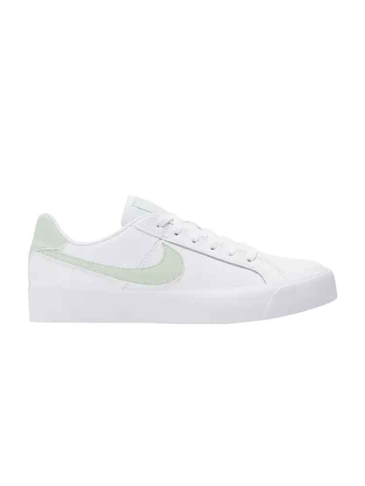 Кроссовки Nike Wmns Court Royale AC — изображение 1 из 1, белый