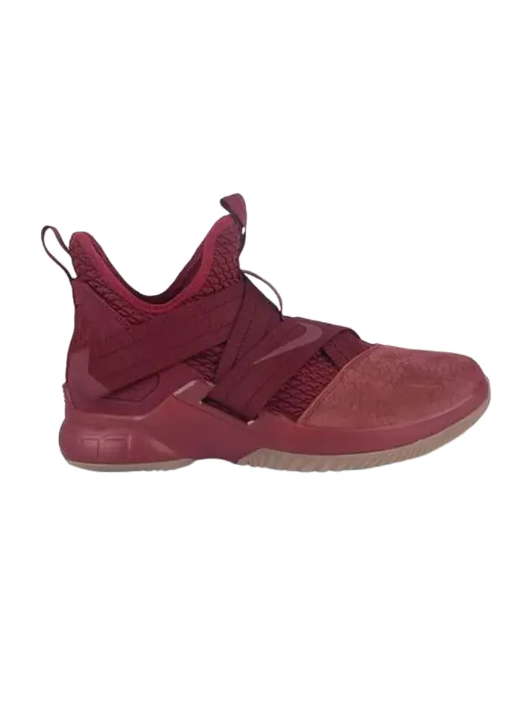 Кроссовки Nike Lebron Soldier 12 SFG GS 'Team Red' — изображение 1 из 1, красный