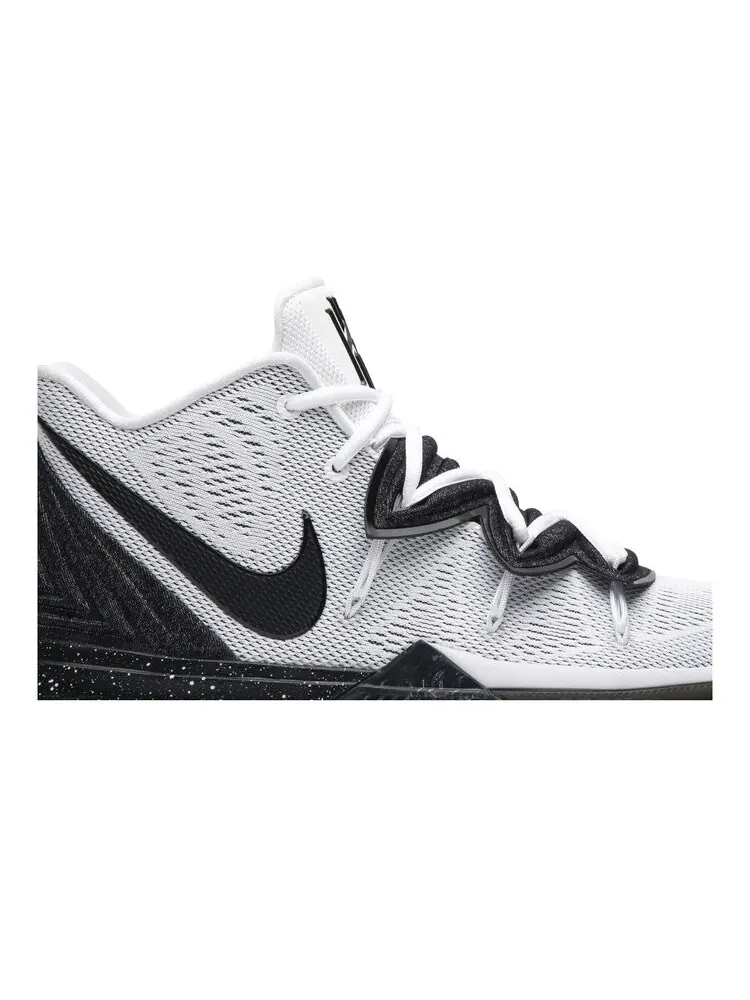 Кроссовки Nike Kyrie 5 'Oreo' — изображение 2 из 4, белый