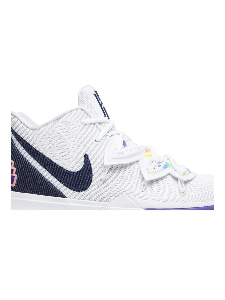 Кроссовки Nike Kyrie 5 'Have A Nike Day' — изображение 2 из 4, белый