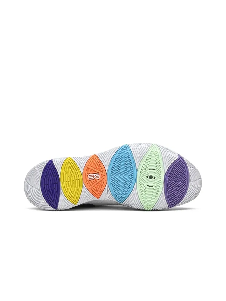 Кроссовки Nike Kyrie 5 'Have A Nike Day' — изображение 4 из 4, белый