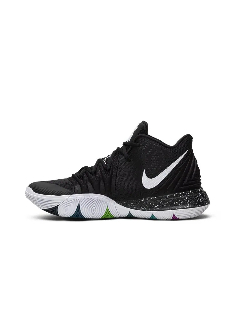 Кроссовки Nike Kyrie 5 'Black Magic' — изображение 3 из 4, черный