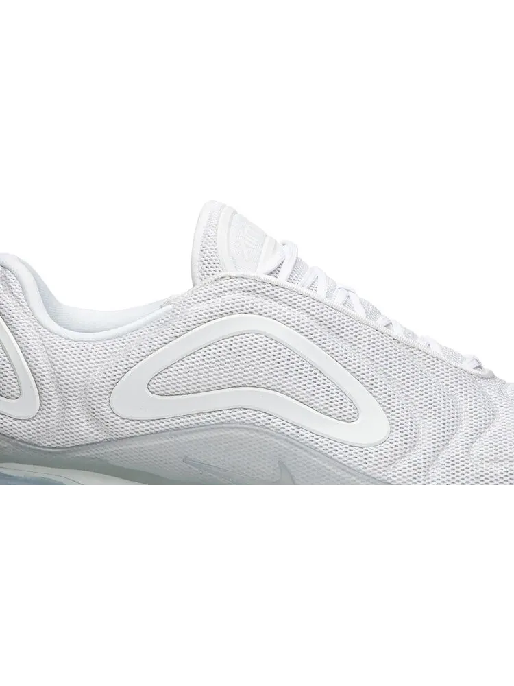 Кроссовки Nike Air Max 720 'Metallic Platinum' — изображение 2 из 8, белый