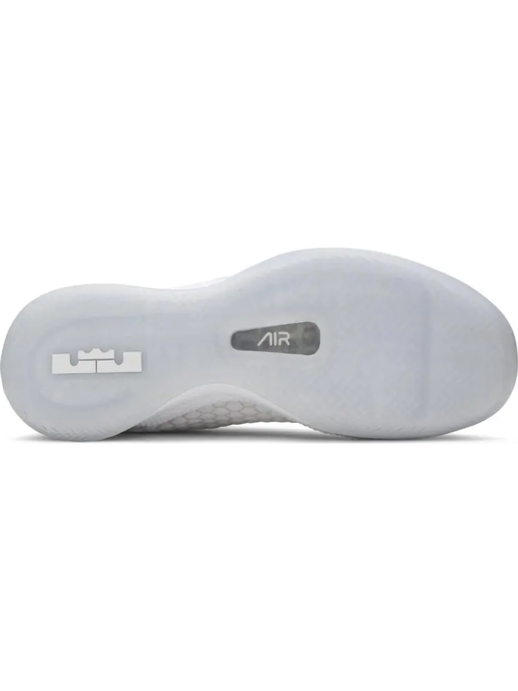 Кроссовки Nike LeBron Witness 3 'White Chrome' — изображение 4 из 8, белый