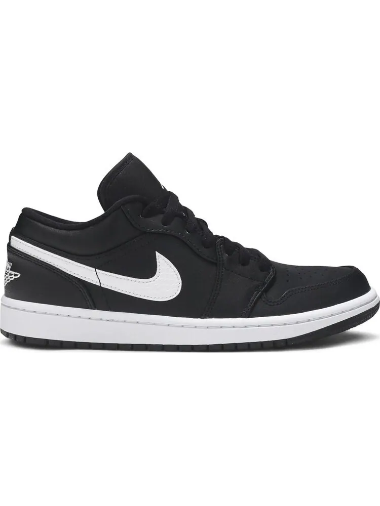 Кроссовки Wmns Air Jordan 1 Low Black — изображение 1 из 8, черный