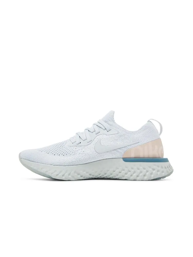 Кроссовки Nike Wmns Epic React Flyknit 'Platinum Beige' — изображение 3 из 4, белый