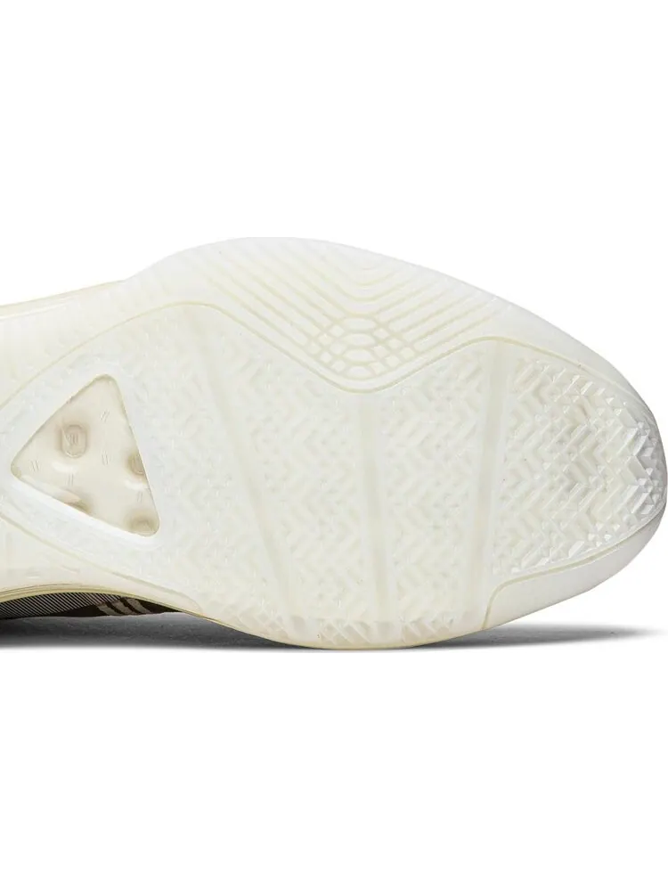 Кроссовки Nike John Elliott x LeBron Icon QS 'Parachute Beige' — изображение 5 из 8, загар