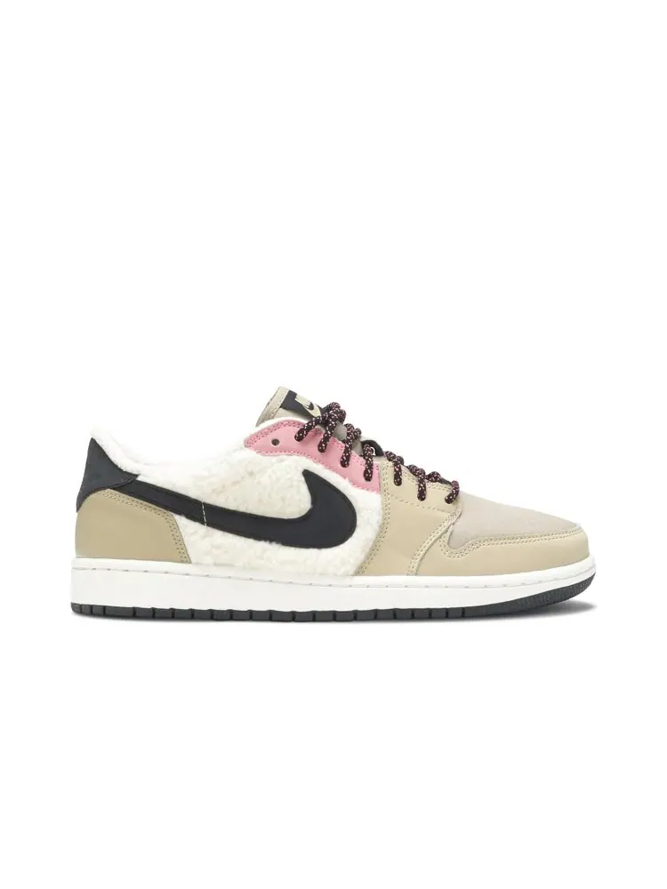 Кроссовки Air Jordan Wmns Air Jordan 1 Retro Low Fleece 'Parachute Beige' — изображение 1 из 4, загар