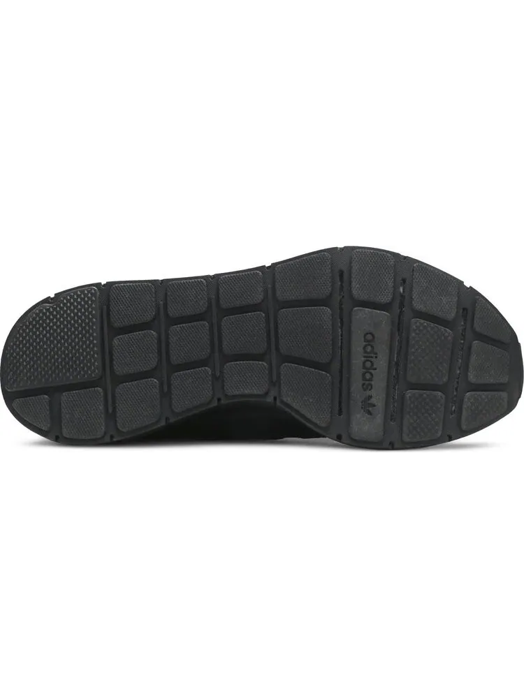 Кроссовки Adidas Swift Run 'Core Black' — изображение 4 из 8, черный