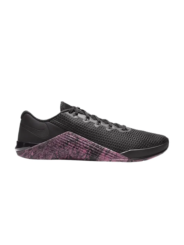 Кроссовки Metcon 5 'Black Sunset Pulse' — изображение 1 из 1, черный