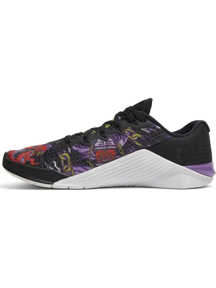 Кроссовки Nike Metcon 5 'David and Goliath' — изображение 3 из 8, черный