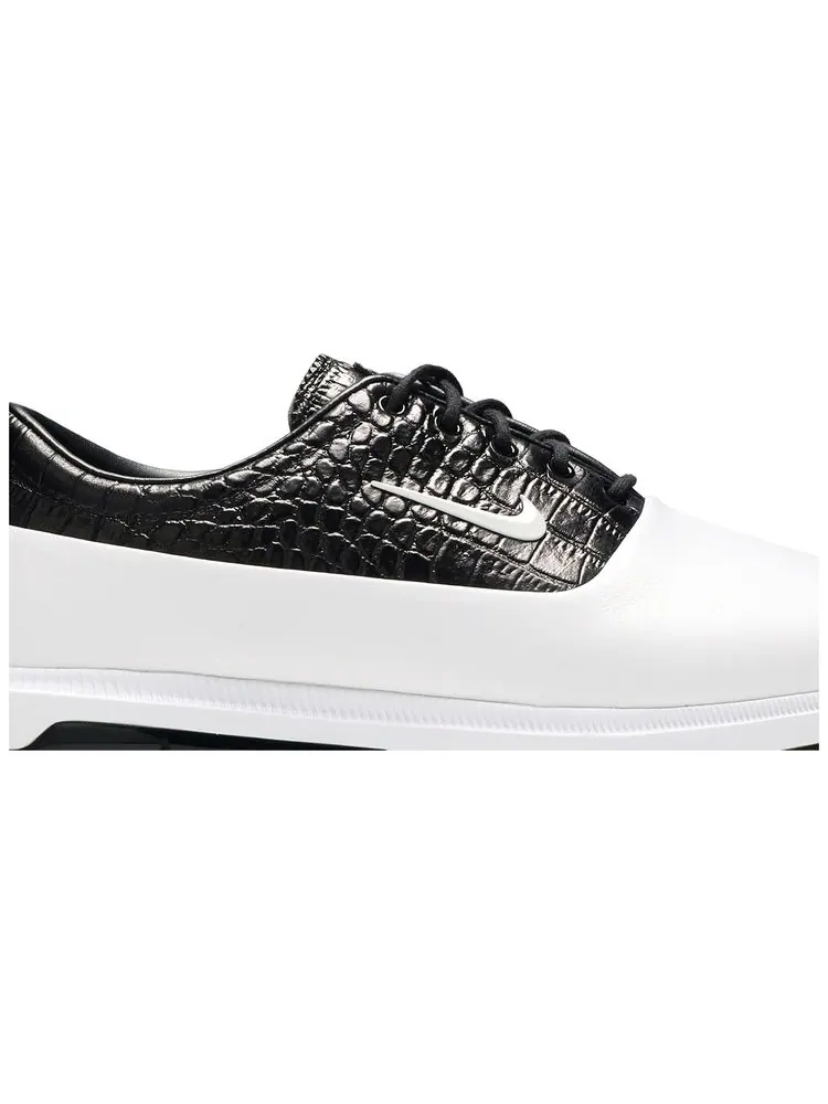 Кроссовки Nike Air Zoom Victory Tour Wide 'White Black' — изображение 2 из 8, белый