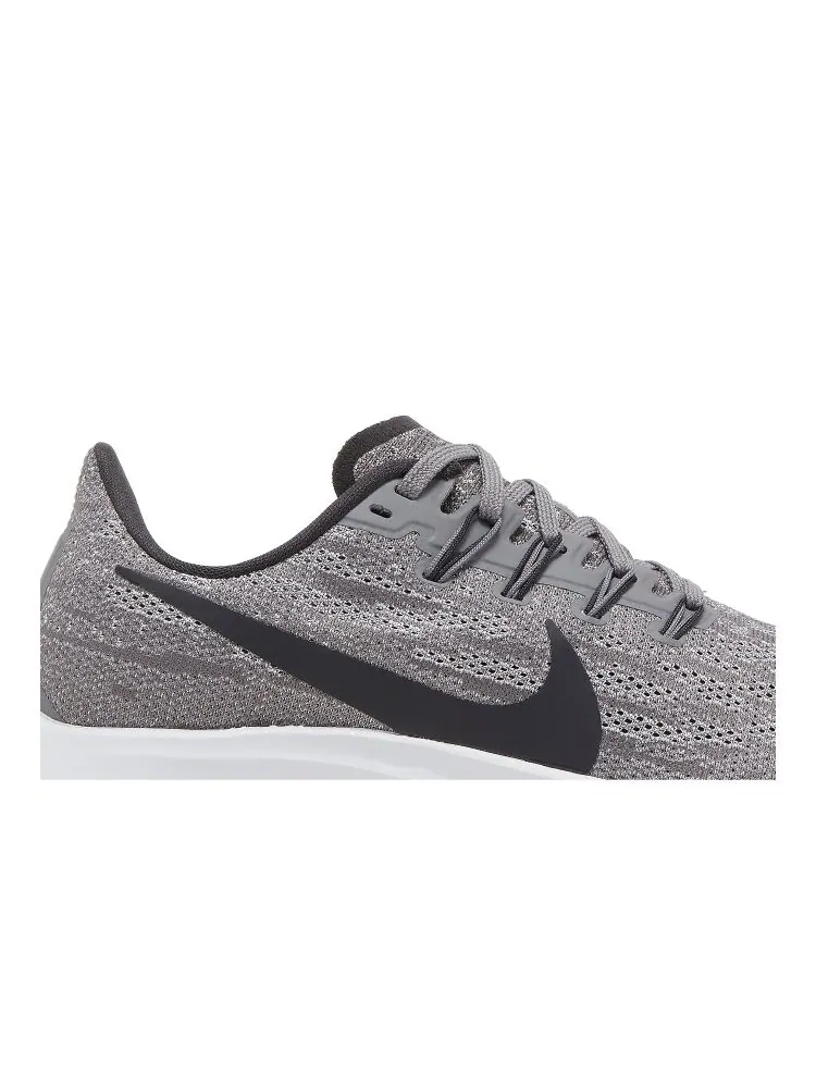 Кроссовки Nike Air Zoom Pegasus 36 'Gunsmoke' — изображение 2 из 4, серый