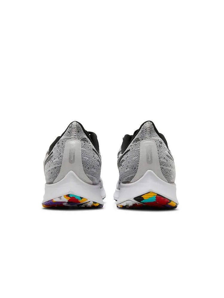 Кроссовки Nike Air Zoom Pegasus 36 'White Hyper Grape' — изображение 7 из 9, белый/черный