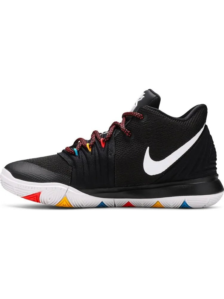 Кроссовки Nike Kyrie 5 GS 'Friends' — изображение 3 из 8, черный