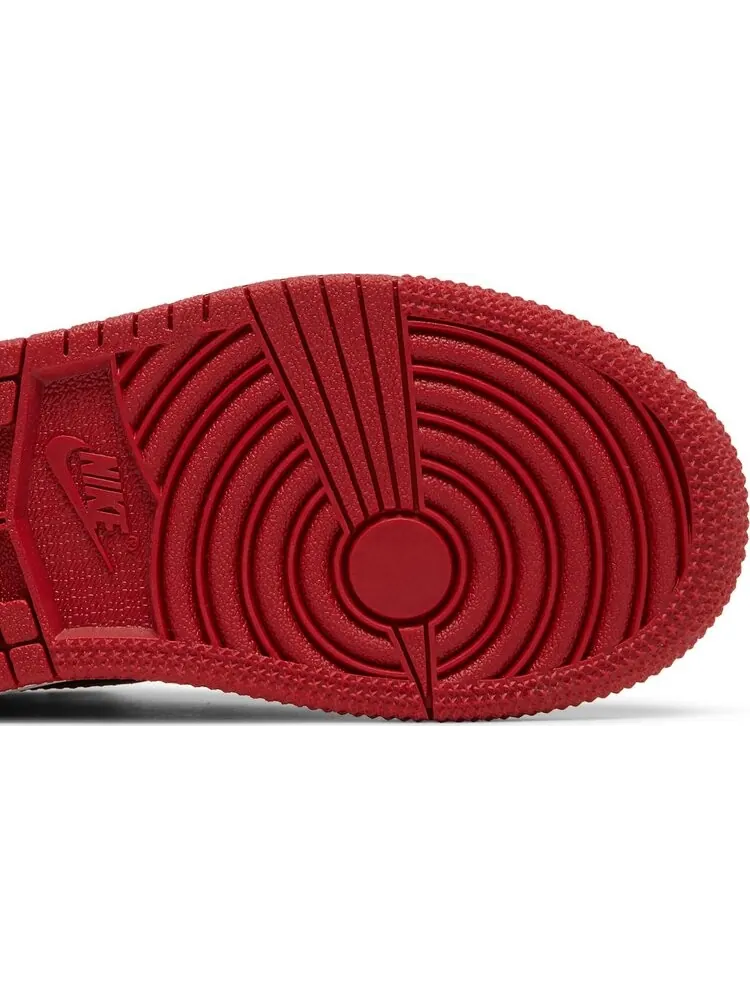 Кроссовки Air Jordan 1 Retro High OG PS Patent Bred — изображение 5 из 8, красный