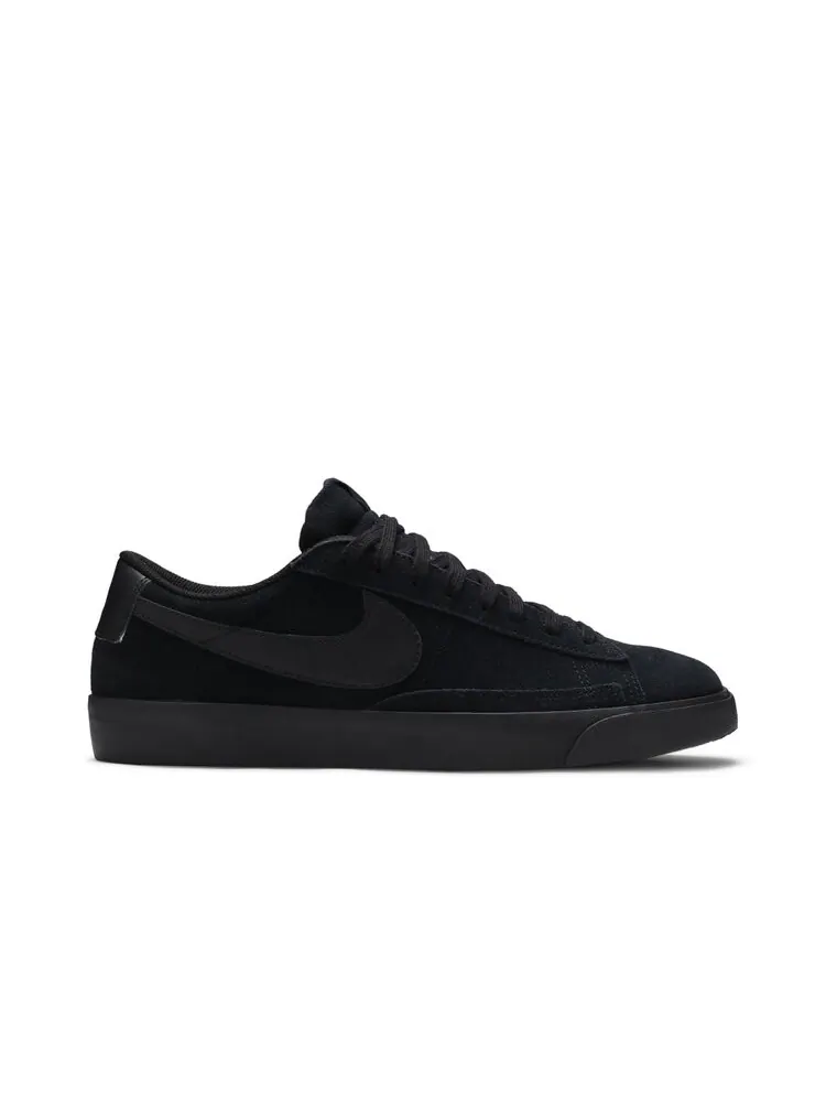 Кроссовки Nike Blazer Low LE 'Triple Black' — изображение 1 из 4, черный
