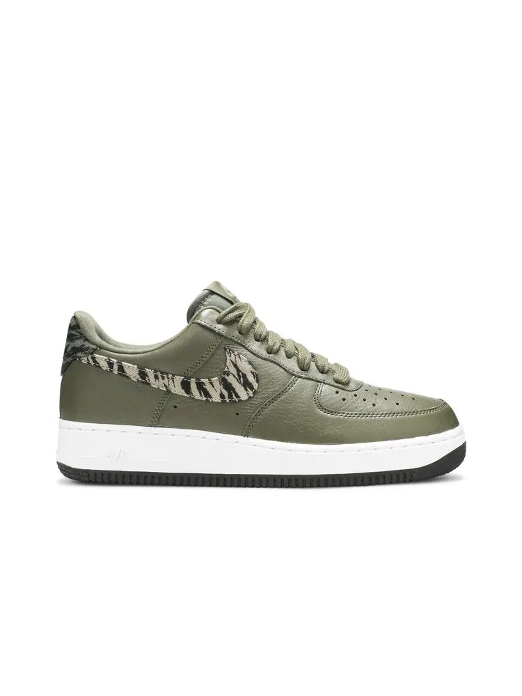 Кроссовки Nike Air Force 1 Low 'Tiger Camo Olive' — изображение 2 из 9, черный/хаки