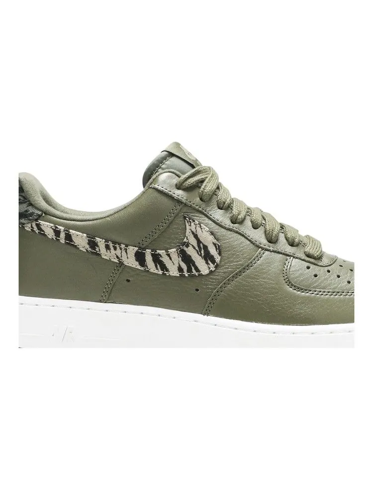 Кроссовки Nike Air Force 1 Low 'Tiger Camo Olive' — изображение 3 из 9, черный/хаки