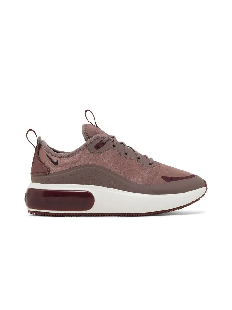 Кроссовки Nike Wmns Air Max Dia 'Plum Eclipse' — изображение 2 из 9, белый/черный
