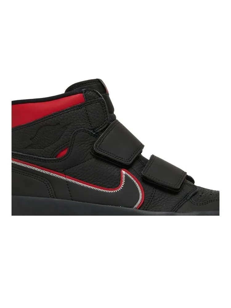 Кроссовки Air Jordan 1 Retro High Double Strap 'Black Red' — изображение 2 из 4, красный