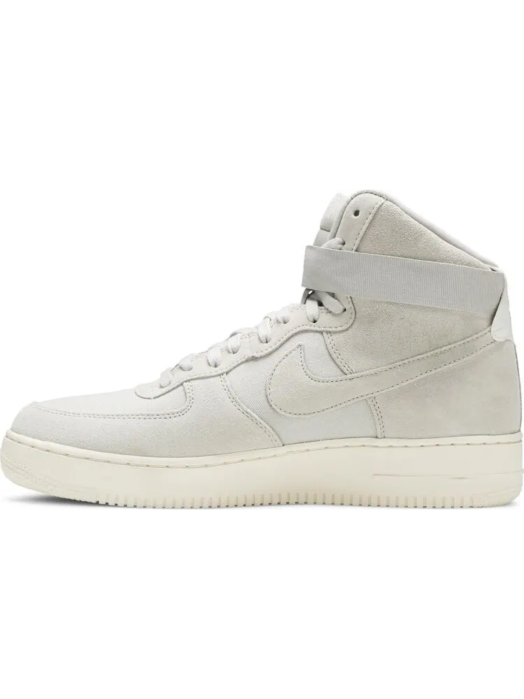 Кроссовки Nike Air Force 1 High — изображение 3 из 8, загар