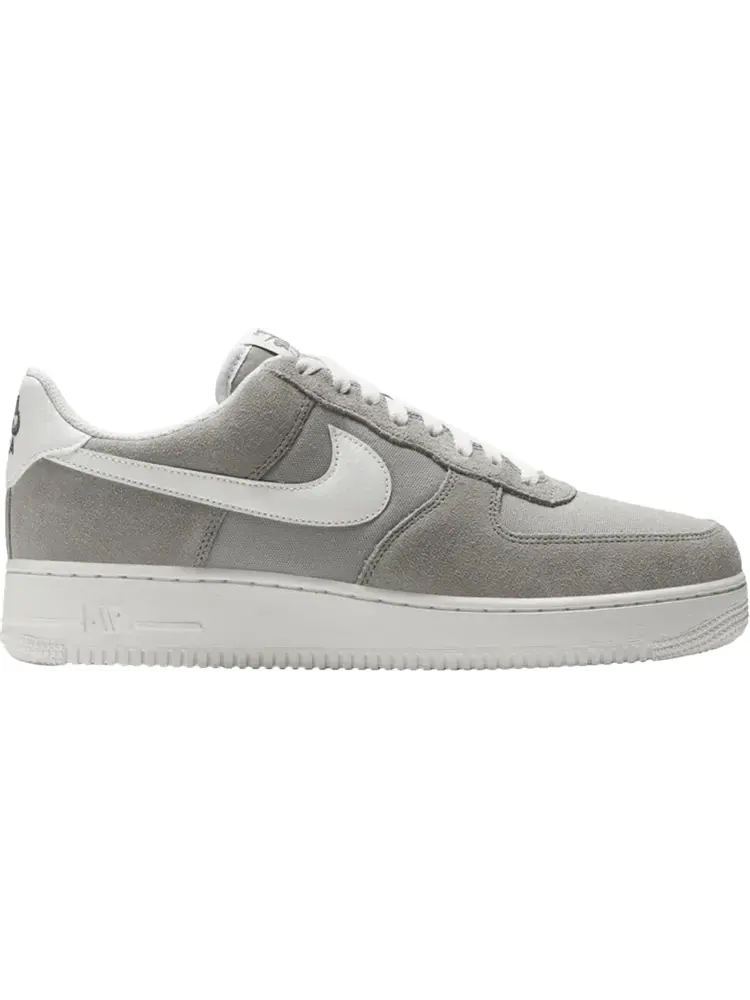 Кроссовки Nike Air Force 1 Low '07 'Spruce Fog' — изображение 1 из 1, загар