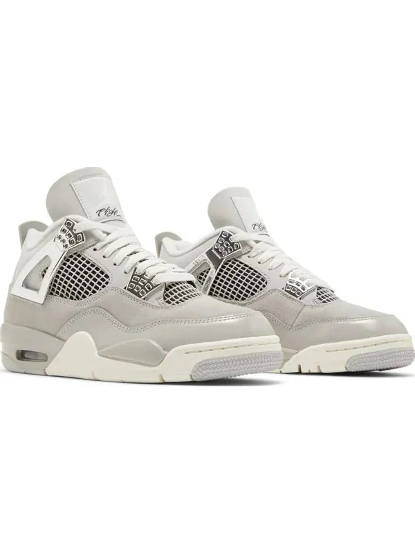 Кроссовки Wmns Air Jordan 4 Retro «Frozen Moments» — изображение 2 из 7, серый