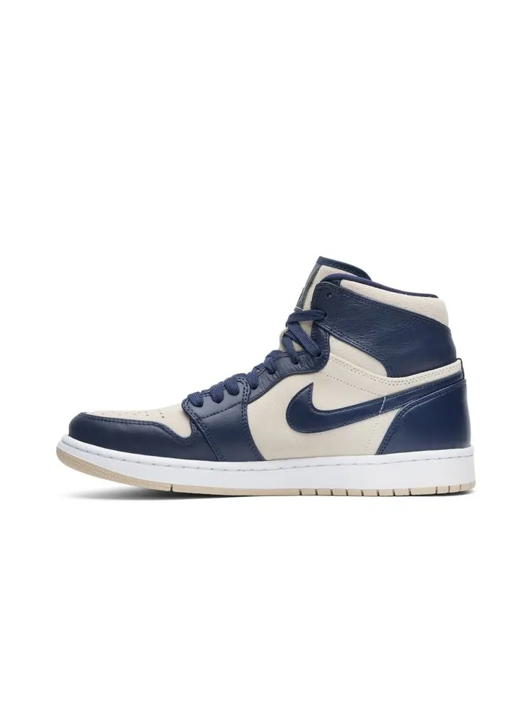 Кроссовки Air Jordan Wmns Air Jordan 1 High 'Navy Cream' — изображение 3 из 4, синий