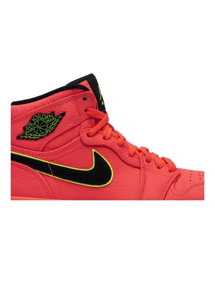 Кроссовки Air Jordan Wmns Air Jordan 1 High Premium 'Hot Punch' — изображение 2 из 4, красный