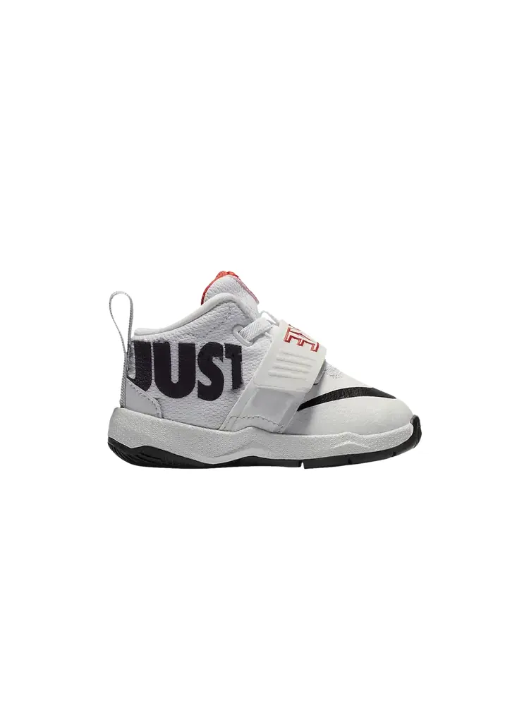 Кроссовки Nike Team Hustle D8 TD — изображение 1 из 1, белый