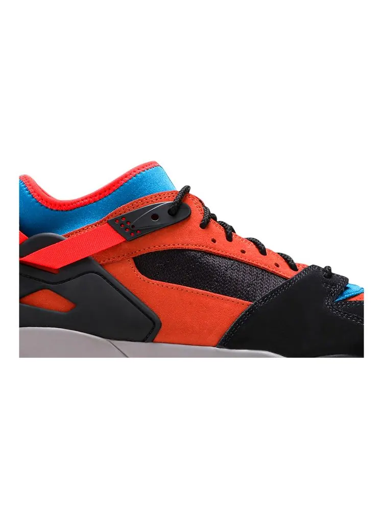 Кроссовки ACG Air Revaderchi 'Black Dark Russet' — изображение 2 из 8, черный темный