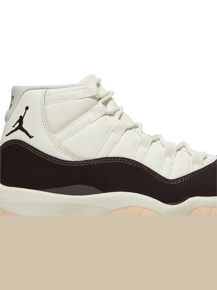 Кроссовки Wmns Air Jordan 11 Retro 'Neapolitan' — изображение 2 из 4, коричневый