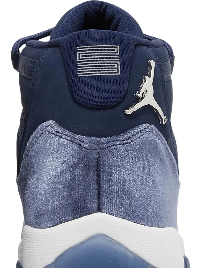 Кроссовки Wmns Air Jordan 11 Retro Midnight Navy Velvet — изображение 7 из 10, синий