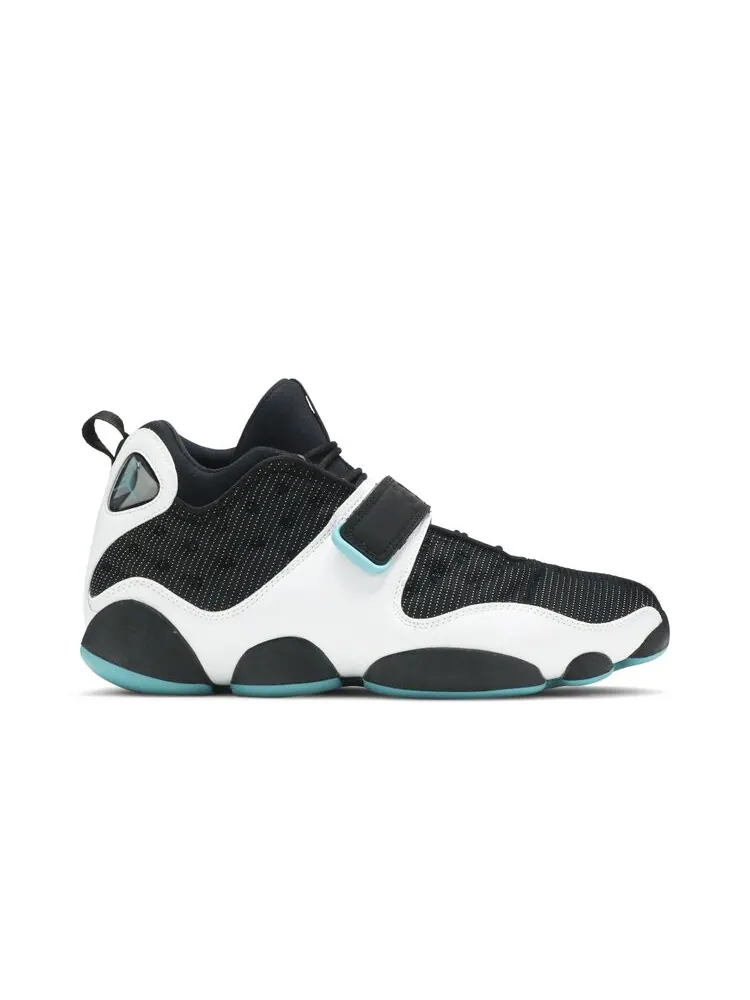 Кроссовки Air Jordan Jordan Black Cat 'Black Turbo Green' — изображение 1 из 4, черный