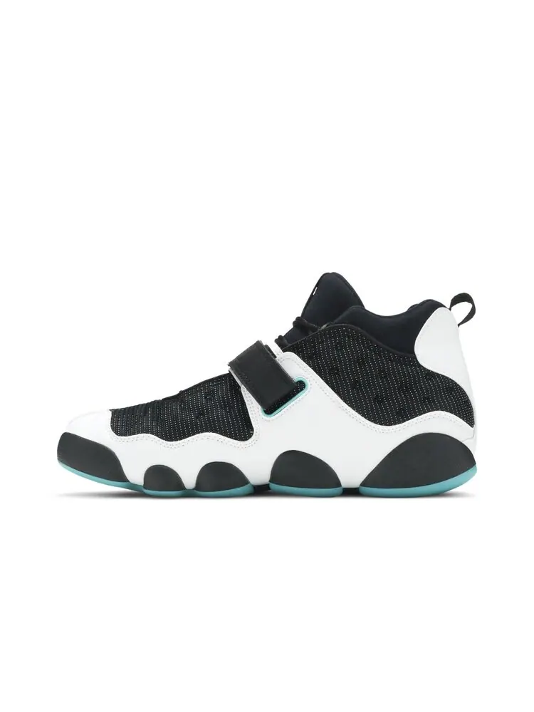 Кроссовки Air Jordan Jordan Black Cat 'Black Turbo Green' — изображение 3 из 4, черный